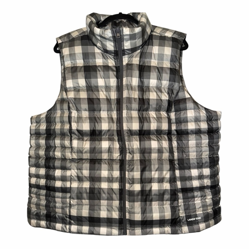 Lands' End Women's Checkered Puffer Vest in Black and Gray - Picture 4 of 9
